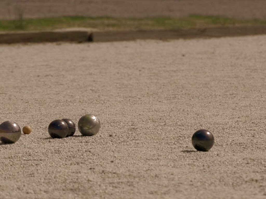 Camping-Paradis-Le-Pearl-Terrain-Pétanque